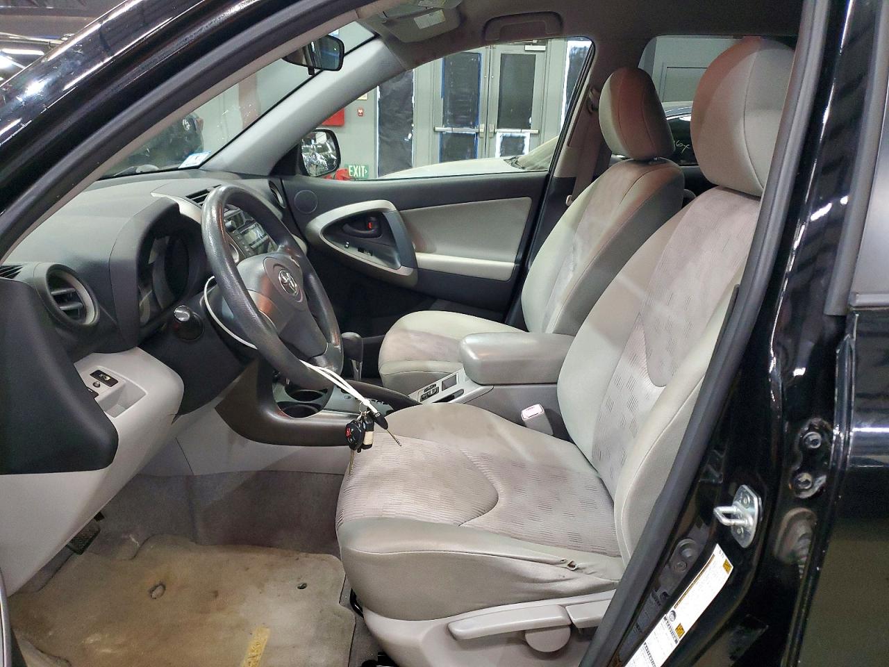 Toyota RAV4 Base