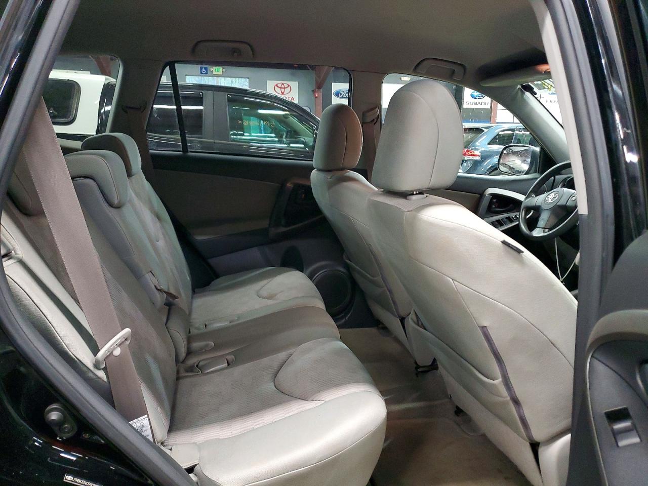 Toyota RAV4 Base