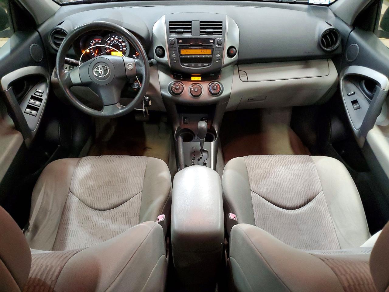 Toyota RAV4 Base