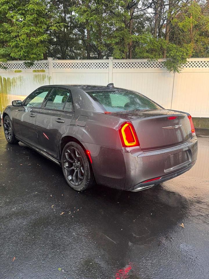 Chrysler 300 S