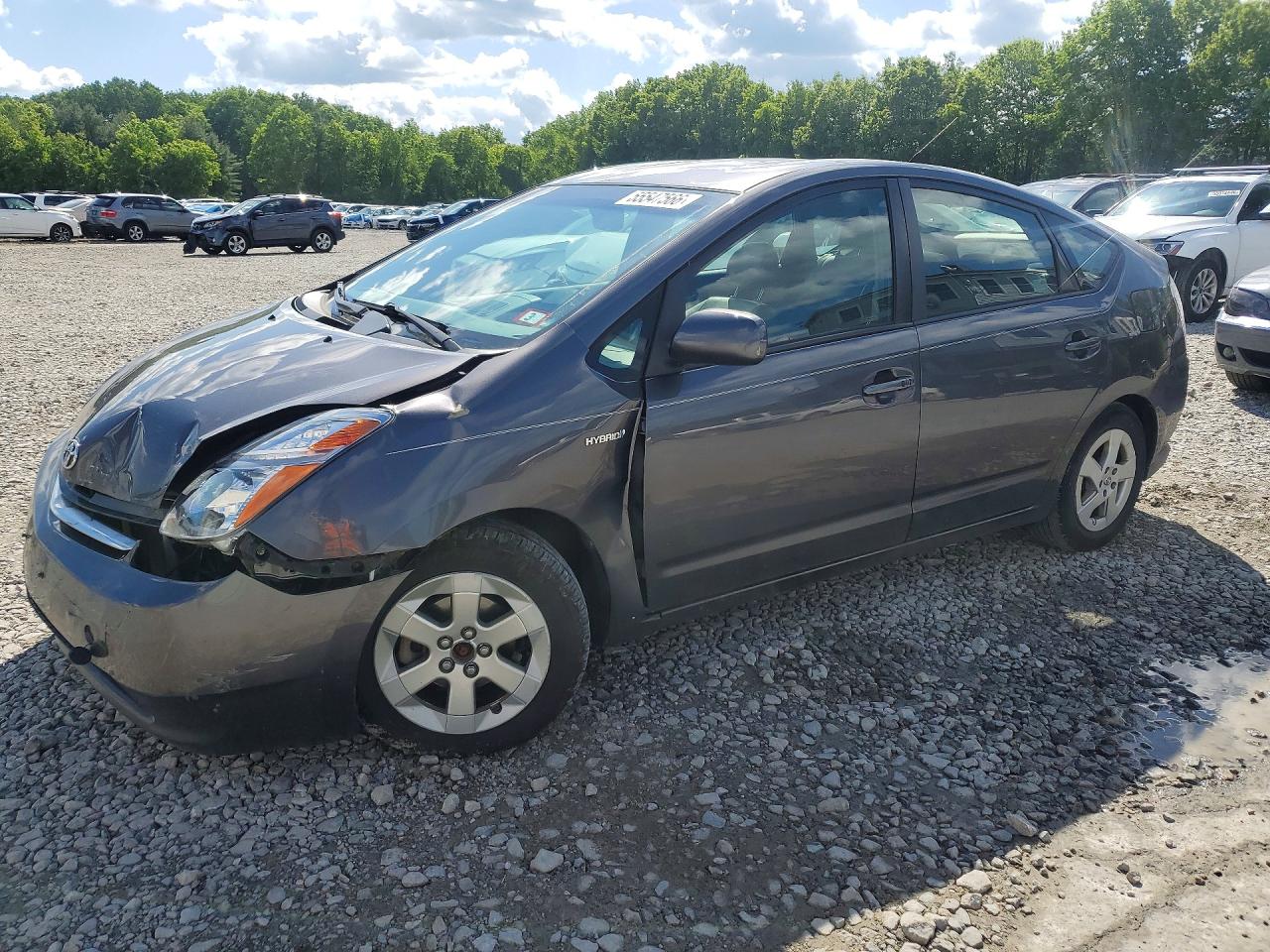Salvage Toyota Prius Image