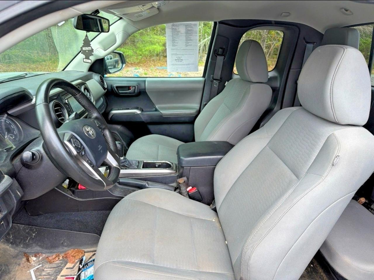 Toyota Tacoma Sr5