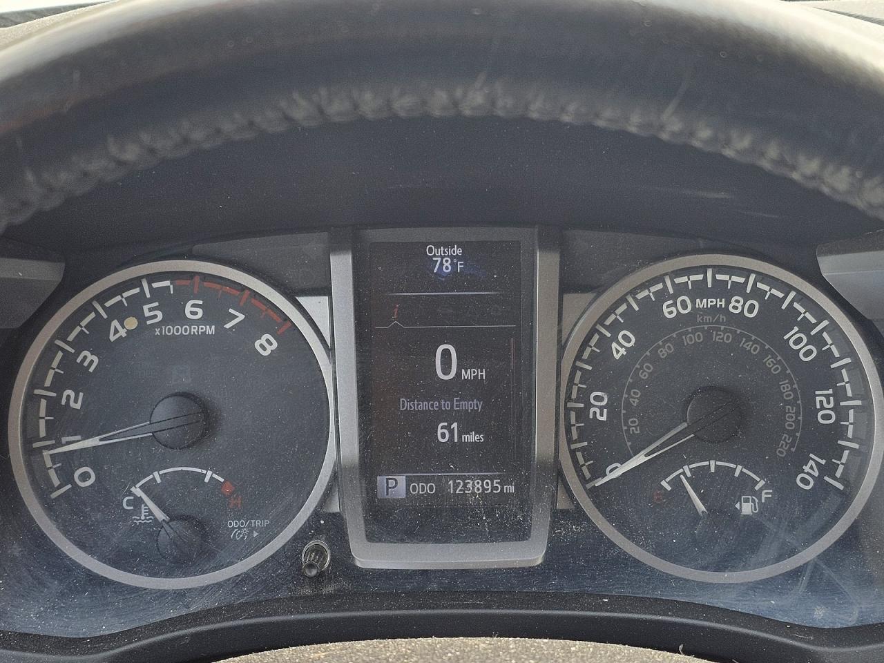 Toyota Tacoma Sr5