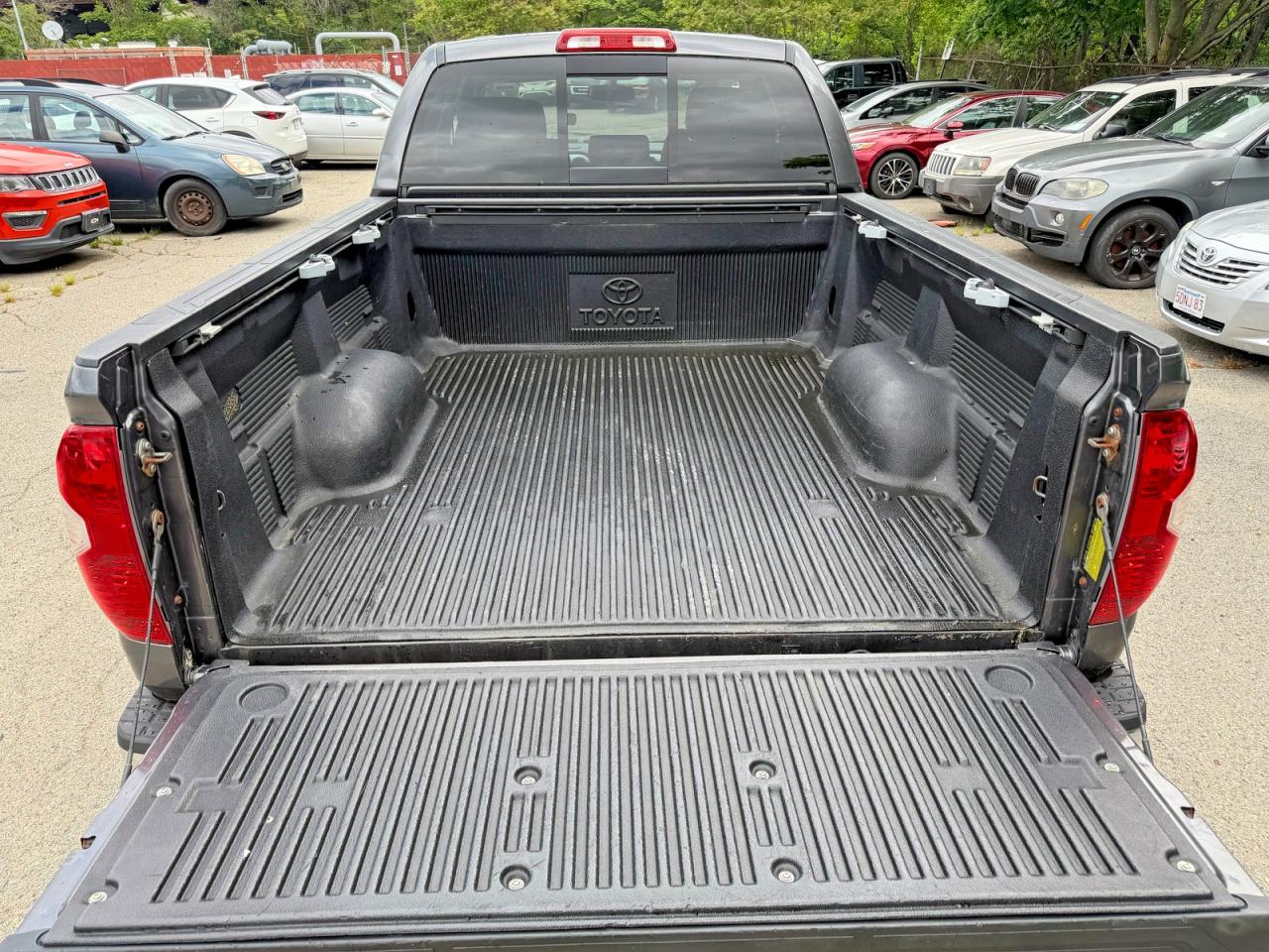 Toyota Tundra Sr5
