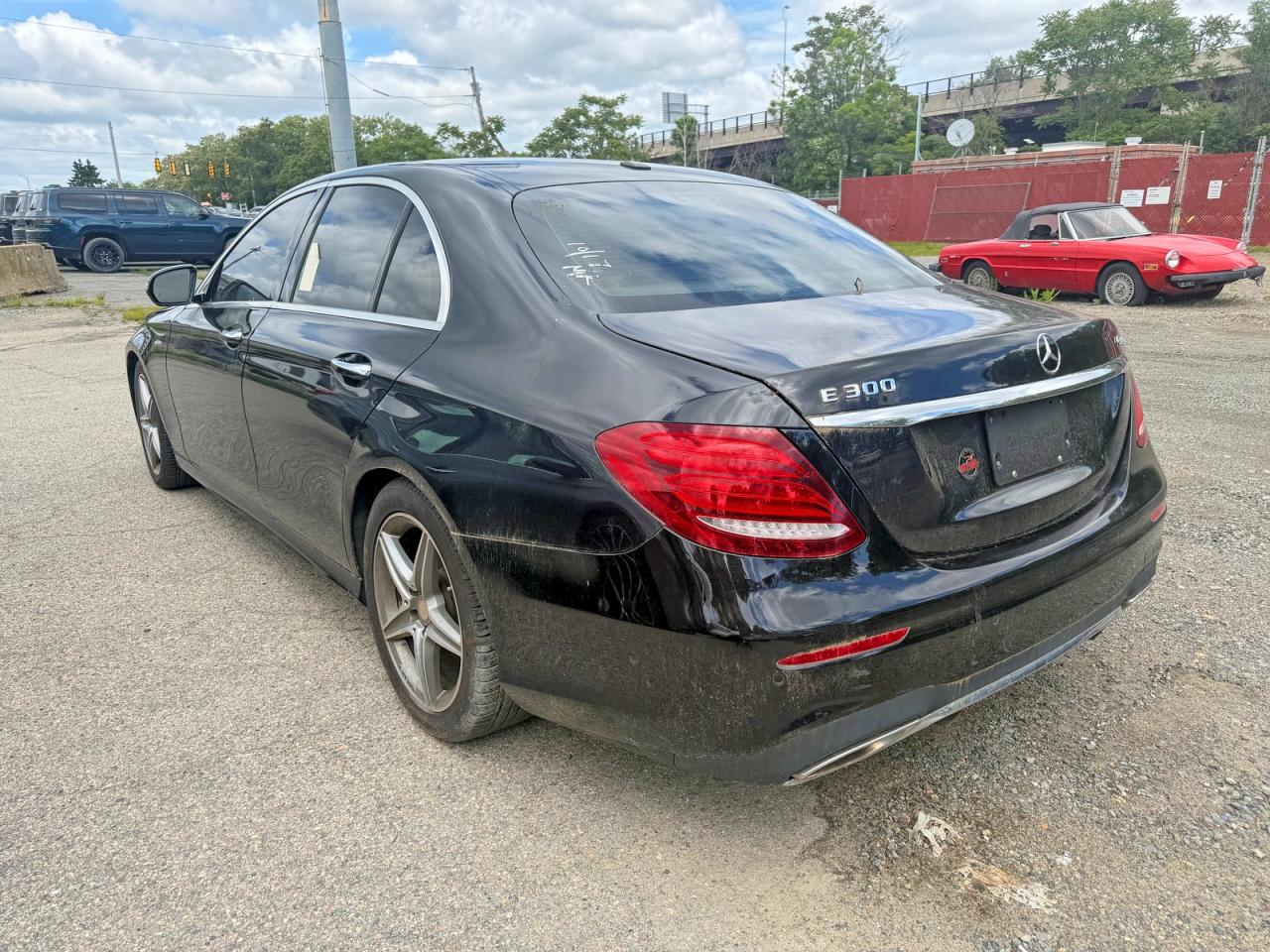 Mercedes-Benz E-Class 300 4matic