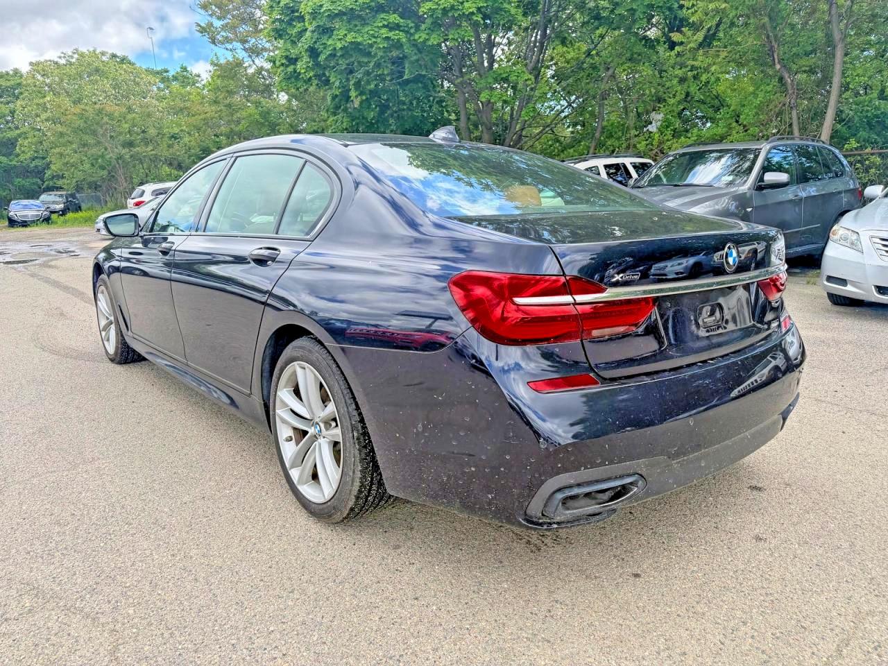 BMW 7 Series Xi