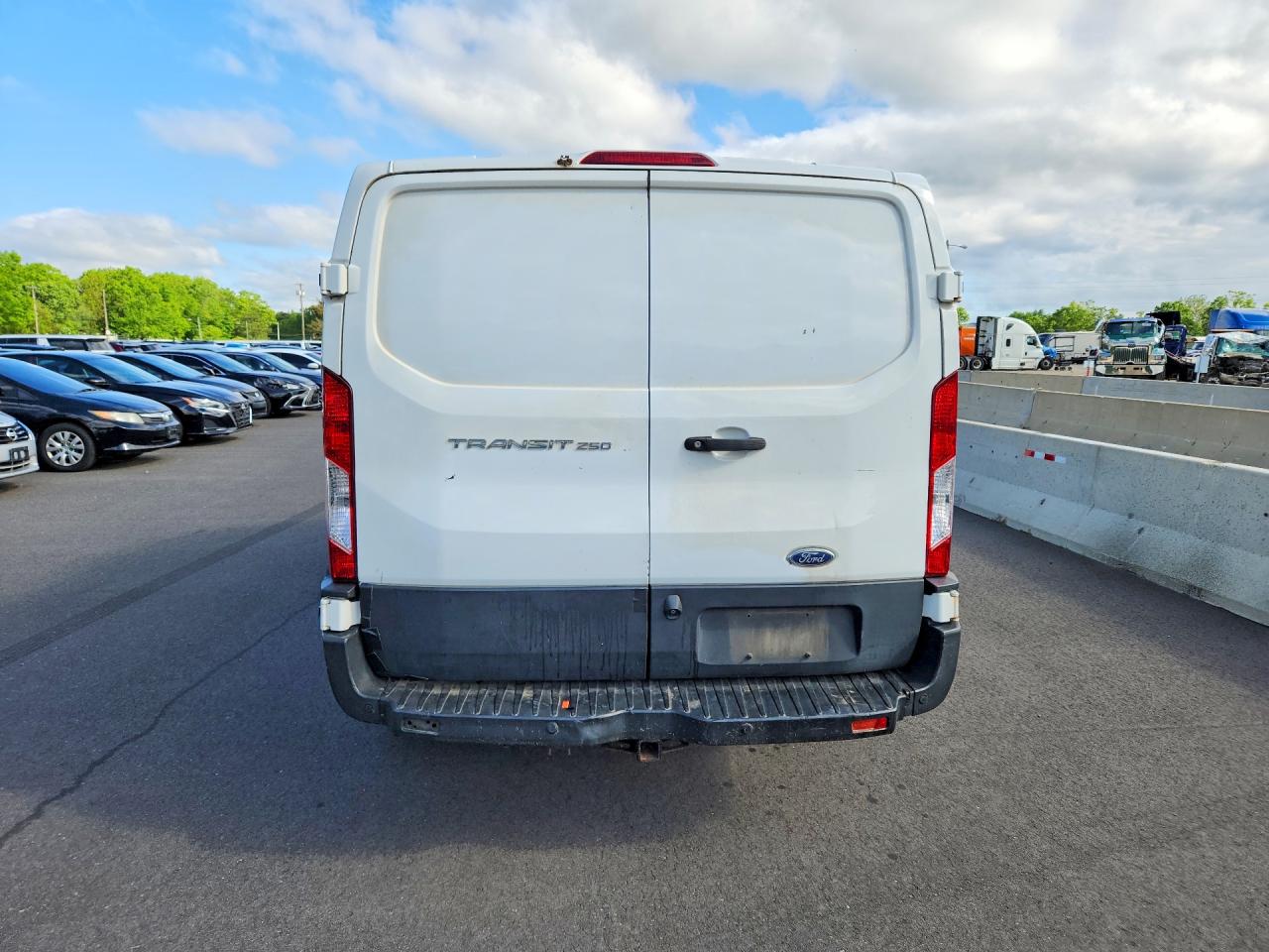 Ford Transit T-250