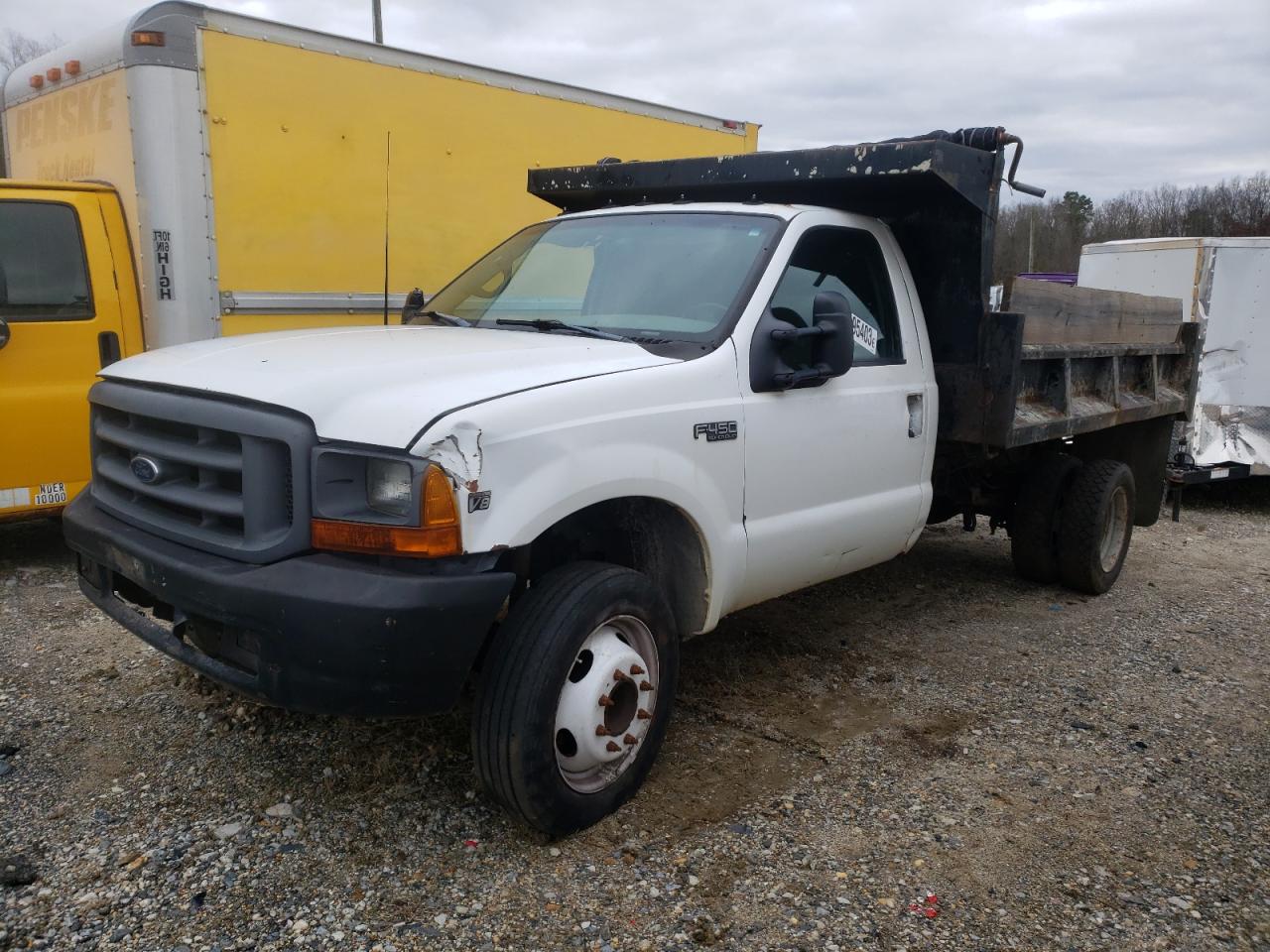 Salvage Ford F-450 Image