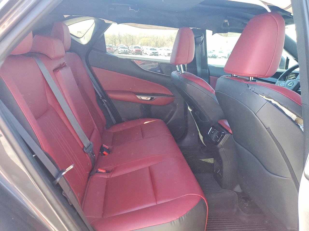 Lexus NX Base