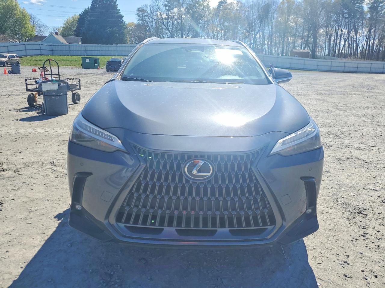 Lexus NX Base
