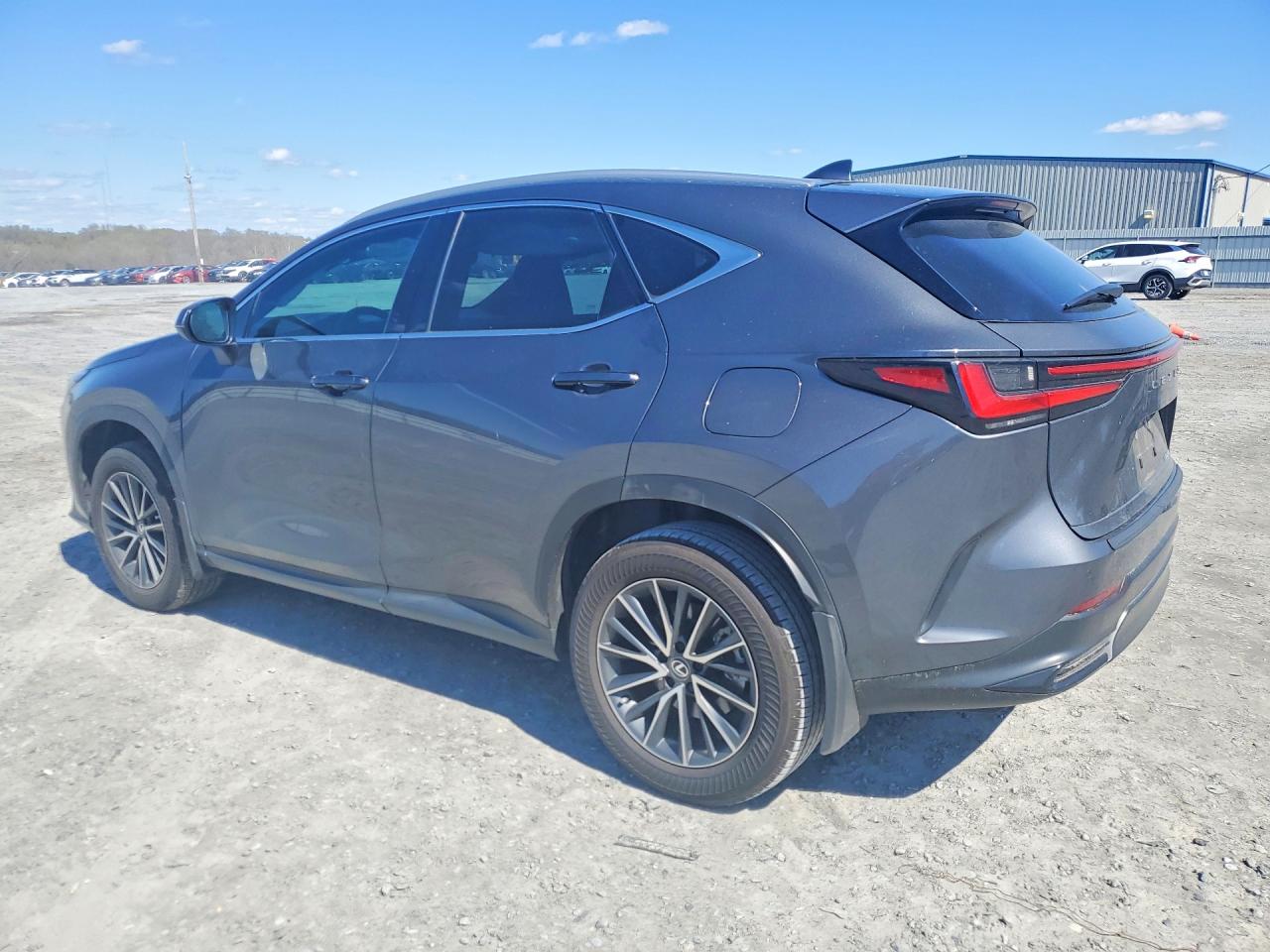 Lexus NX Base