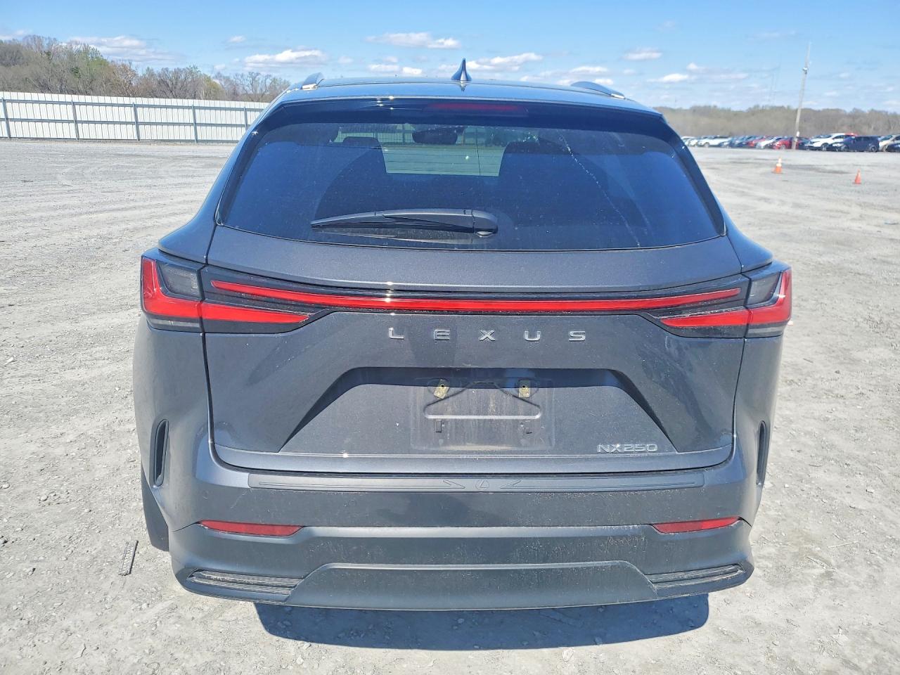 Lexus NX Base