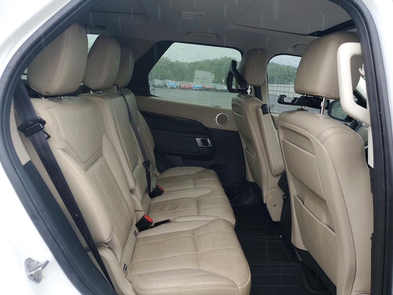 Land Rover Discovery Se
