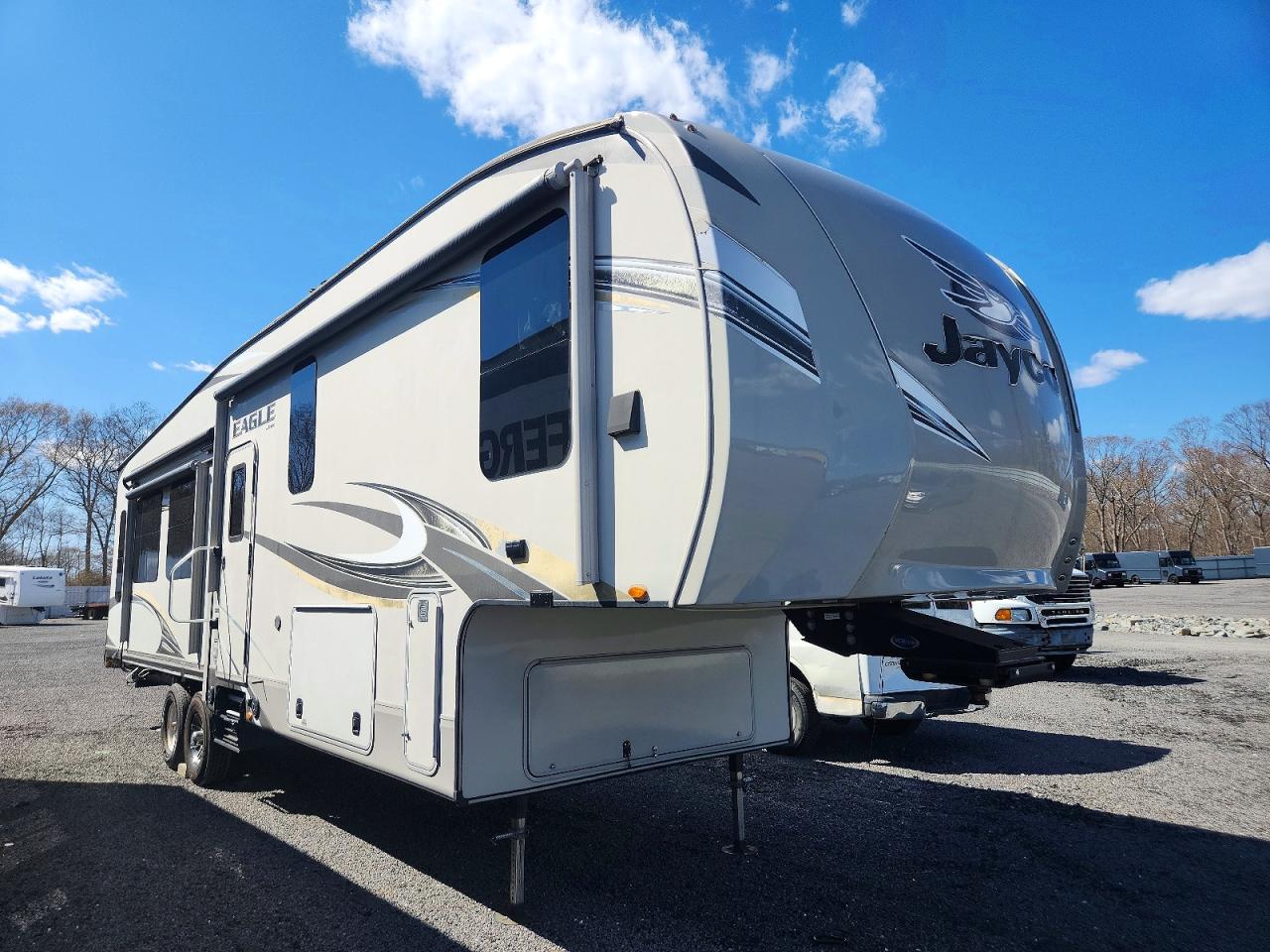 Salvage Jayco Camper Image