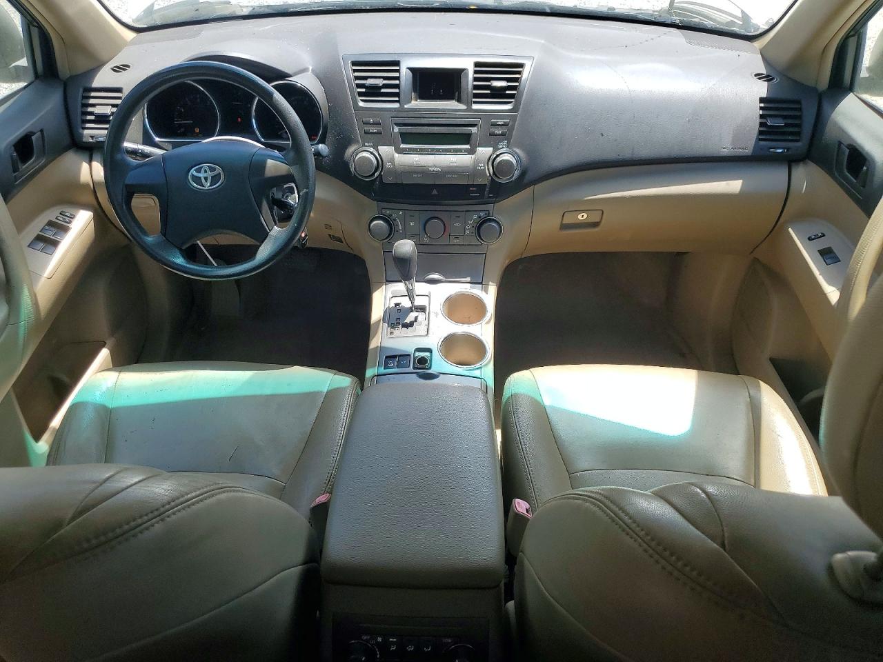 Toyota Highlander Base