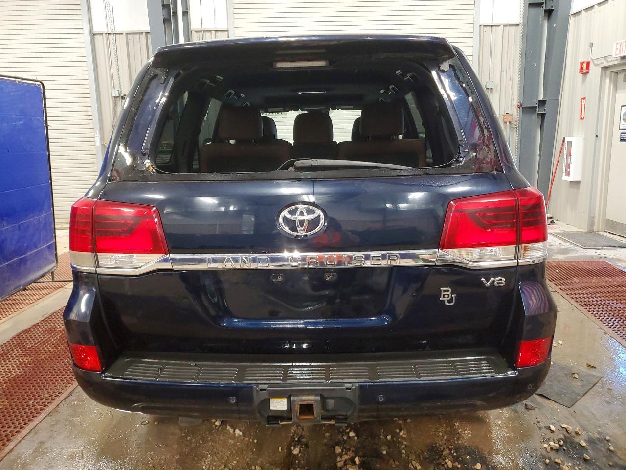 Toyota Land Cruis Base