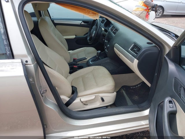 Volkswagen Jetta 2.5l Se