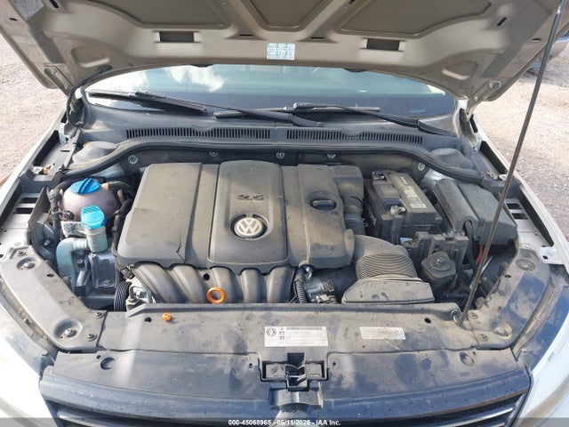 Volkswagen Jetta 2.5l Se