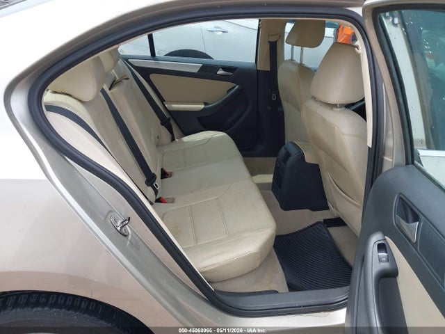 Volkswagen Jetta 2.5l Se
