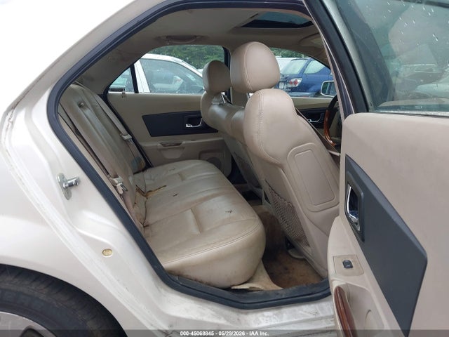 Cadillac CTS Standard