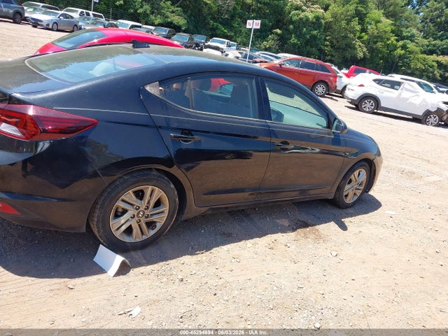 Hyundai ELANTRA Sel
