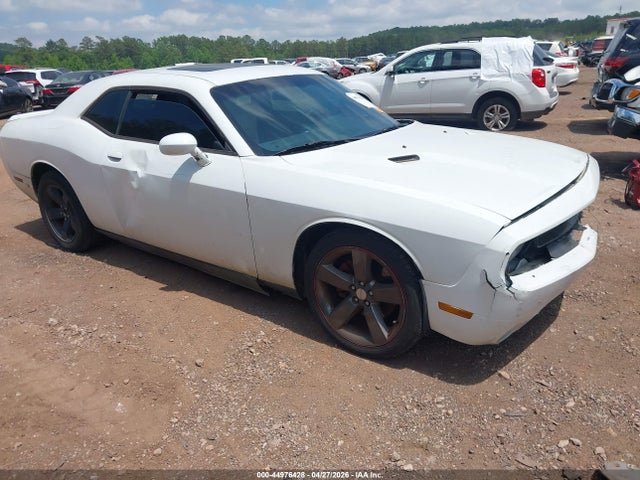 Salvage Dodge Challenger Image