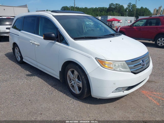 Salvage Honda Odyssey Image
