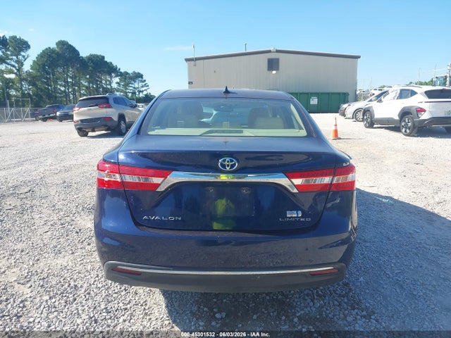 Toyota Avalon Hybrid Limited