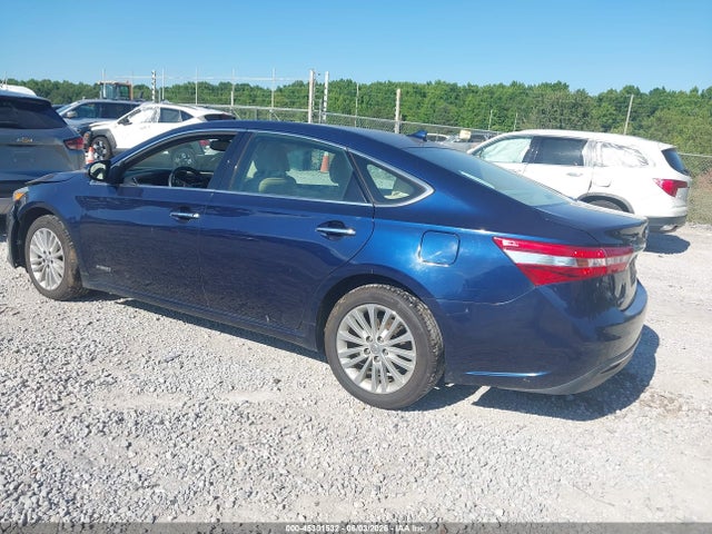 Toyota Avalon Hybrid Limited