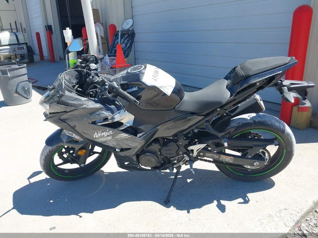 Kawasaki Ex400