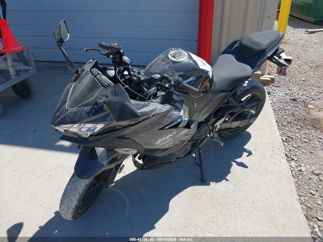 Kawasaki Ex400