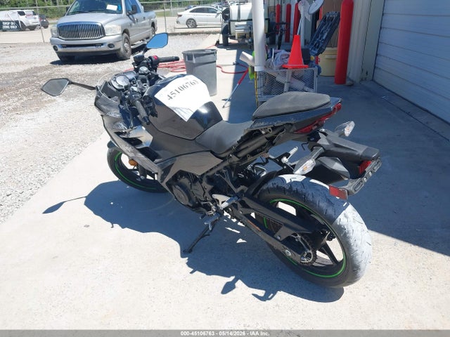 Kawasaki Ex400