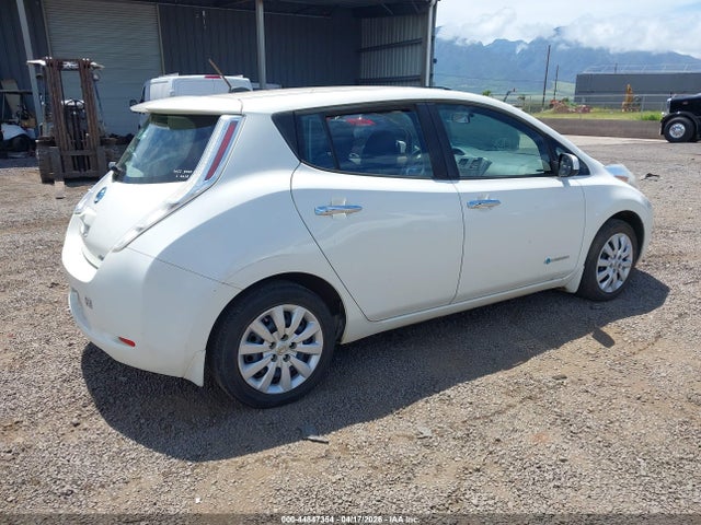 Nissan LEAF S