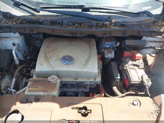Nissan LEAF S