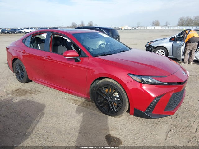 Salvage Toyota Camry Image