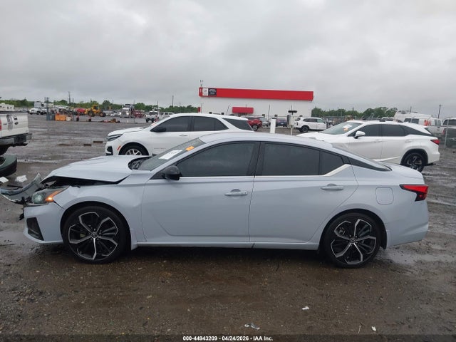 Nissan Altima Sr Fwd