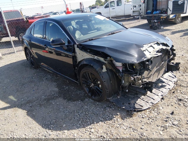 Salvage Toyota Camry Image