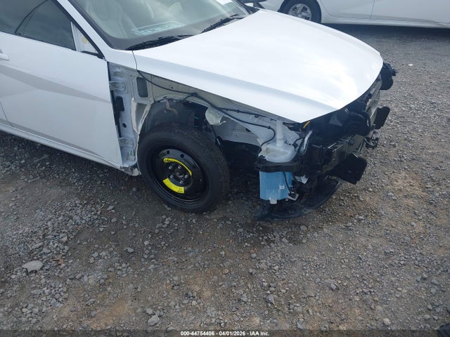 Hyundai ELANTRA Limited