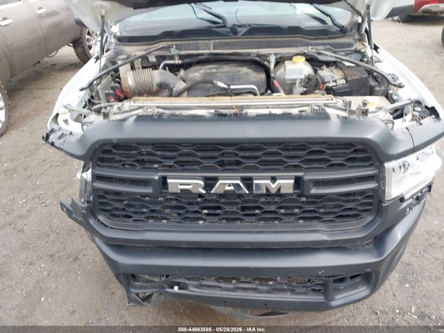 Ram 2500 Tradesman  4x4 6'4 Box