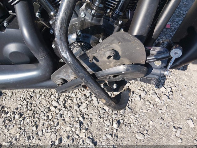Indian Motorcycle Co. Chieftain Dark Horse