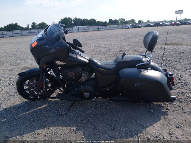 Indian Motorcycle Co. Chieftain Dark Horse