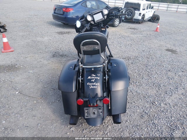 Indian Motorcycle Co. Chieftain Dark Horse