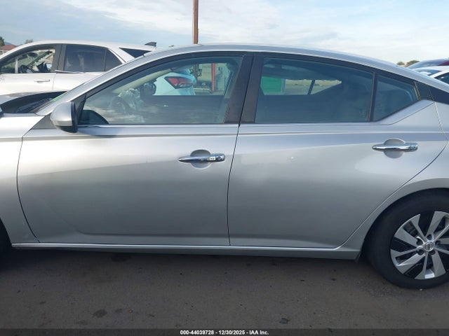 Nissan Altima S Fwd