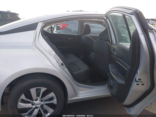 Nissan Altima S Fwd