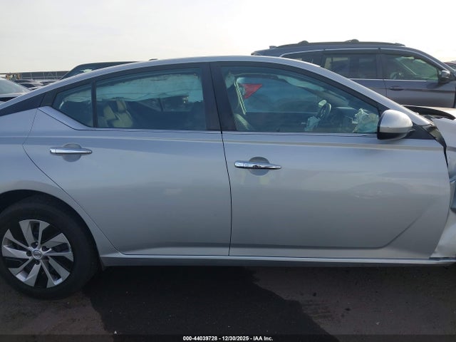 Nissan Altima S Fwd