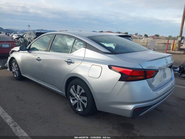 Nissan Altima S Fwd