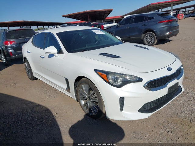 Salvage Kia Stinger Image