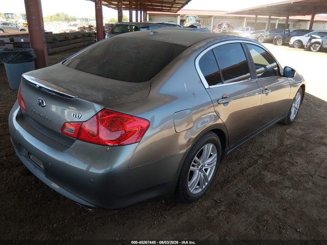 INFINITI G37 Journey