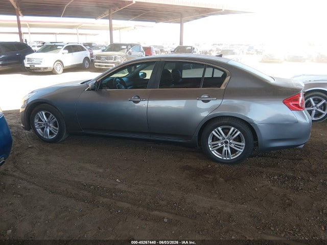 INFINITI G37 Journey