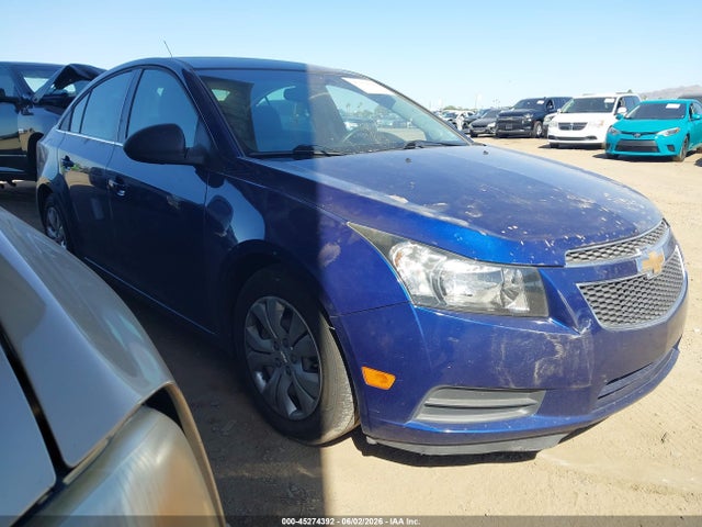 Salvage Chevrolet Cruze Image